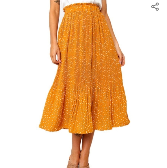 exlura Dresses & Skirts - Cute midi/maxi  skirt size xxl plus size yellow